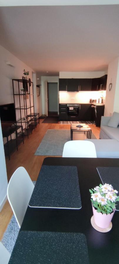 Lisa Apartman Бад Клайнкирххайм Екстериор снимка
